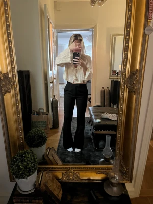 Kostymbyxa  - Jättefina kostymbyxor från zara🥰Bred bootcut 😘