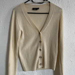 Kofta - Aldrig använd jätte skönt material