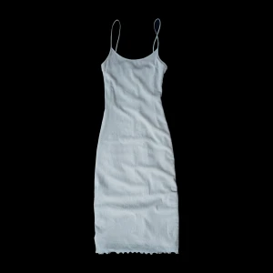 Midi slip dress / meshklänning - Grå, double layer mesh.  Passar storlek S. Utmärkt skick - säljs även på IG @museushop 