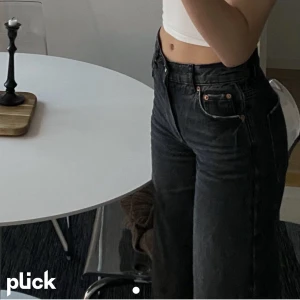 Lånade bilder - jeans från zara - Kommer ej till användning men så snygg färg!