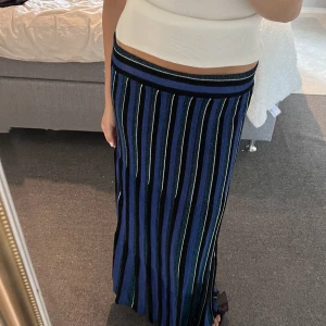 Maxi kjol zara - Maxi kjol från zara helt ny