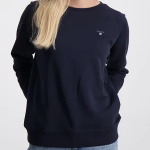 Marinblå gant tröja  - Marinblå gant tröja från kidsbrandstore. Använd Max 1 gång, storlek 146-152