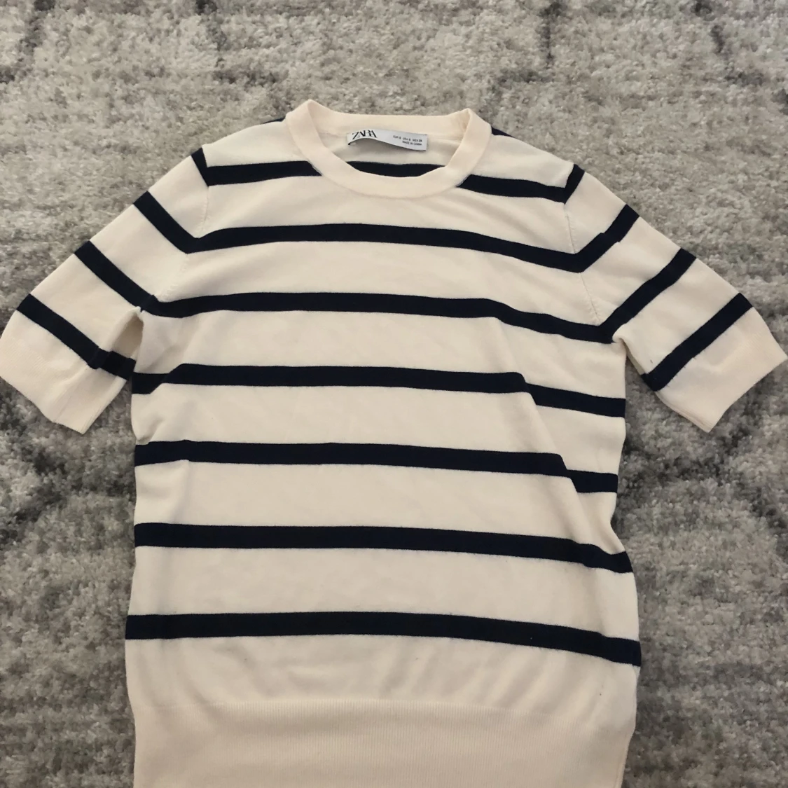 Slutsåld ZARA tröja - 91