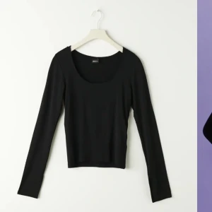 Soft touch jersey top - Snygg långärmad tröja med slit i ärmen från Gina Tricot🖤inga tecken på användning, säljer för 120kr plus frakt 