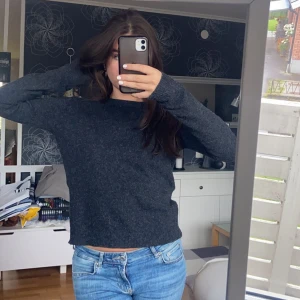 Tröja - Stickad tröja ifrån Pull & Bear! Superbra skick och mycket fin i höst! 