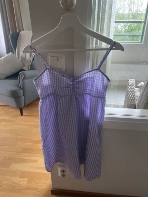 Mini klänning - Mini klänning från h&m! Köpt för nått år sedan