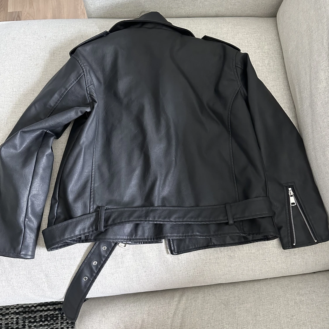 Svart Skinnjacka - 90