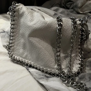 Tiamo väska❤️ - Säljer min Tiamo väska som inte längre kommer till användning❤️ 