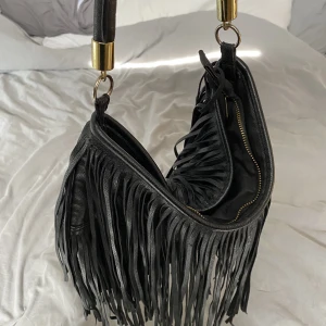 Fransväska - Fransväska från H&M!!