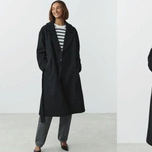 Kappa  - Kappa från ginatricot, köptes förra vintern för 800kr. Bra skick. 