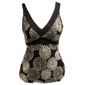 Linne - Supergulligt 60tals linne som jag köpt. Tyvärr så har den ett hål på insidan av det dubblerade tyget men inget som syns på utsidan (se bild 3)