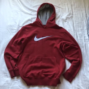 Vintage Nike hoodie - Vintage Nike hoodie köpt på second hand