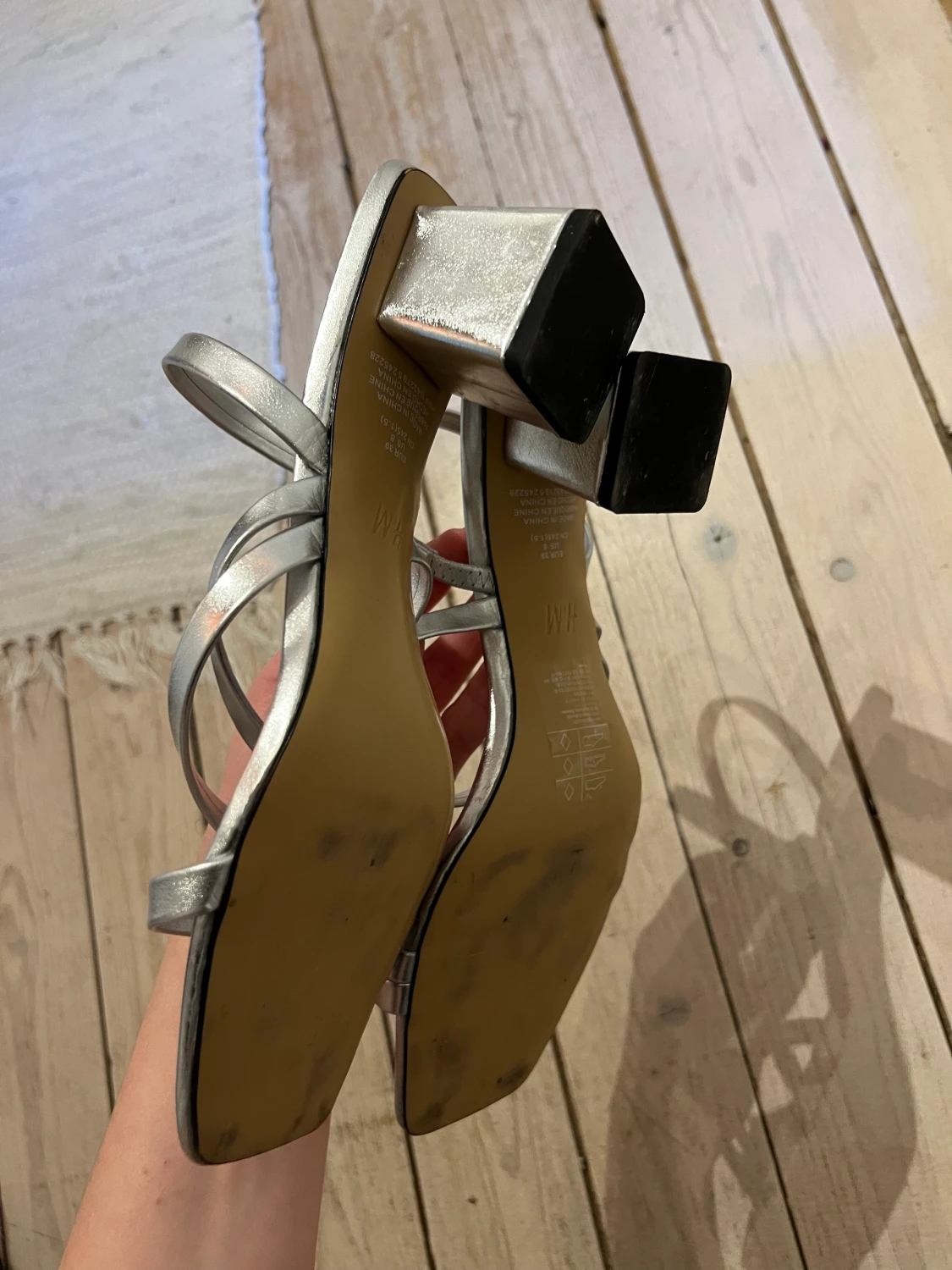 Silvriga klackar - 90