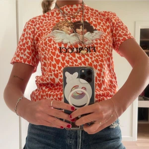 Fiorucci tshirt  - Great condition!!!! Bought in London and cannot find any fiorucci in Sweden so very rare 🤍