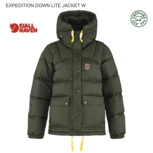 Fjällräven jacka - Intressekoll på min fjällräven jacka i storlek M. Det är den nyare modellen ”expedition down lite” dammodell. Den är använd väldigt få gånger så är som ny! Hade gärna bytt denna mot en svart fjällräven i samma modell och storlek😊💛
