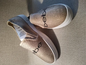 Helt nya BeBe Dam Diamond sneakers 41  - Helt nya BeBe Dam Diamond sneakers 41 