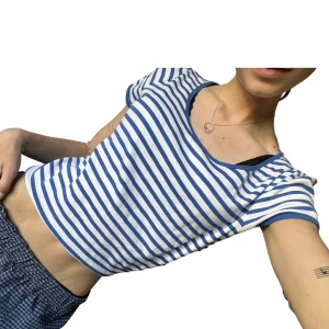 Randig t-shirt - Superfin ESPRIT-T-shirt i storlek S! Toppskick & perfekt för sommarn! 🤩