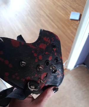 Kläder xl - Storlek xl använd i bra skick byxor och topp 50:- plagget 