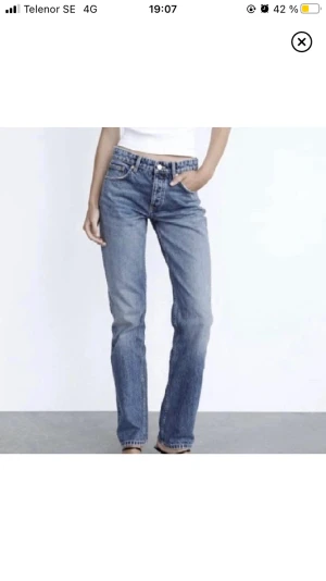 Zara mid rise  - Säljer dessa mid Rise jeans ifrån zara