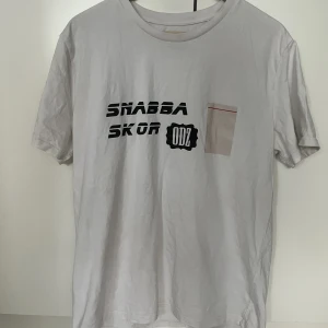 ODZ T-Shirt ”Snabba Skor”  - Storlek XL. Använd enstaka gånger, väldigt fint skick!    Vid frågor eller bud HMU❤️