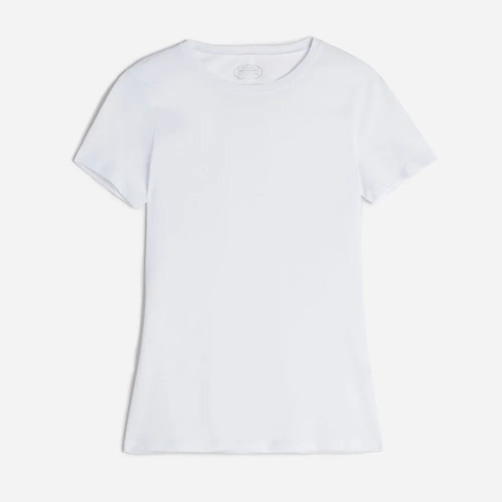 Blå, vit och svart t shirt. Supersköna i bomullstyg men blev fel storlek så helt oanvända (lappen kvar). Köpt från zalando 159kr styck. 300kr vid köp av alla tre. . T-shirts.