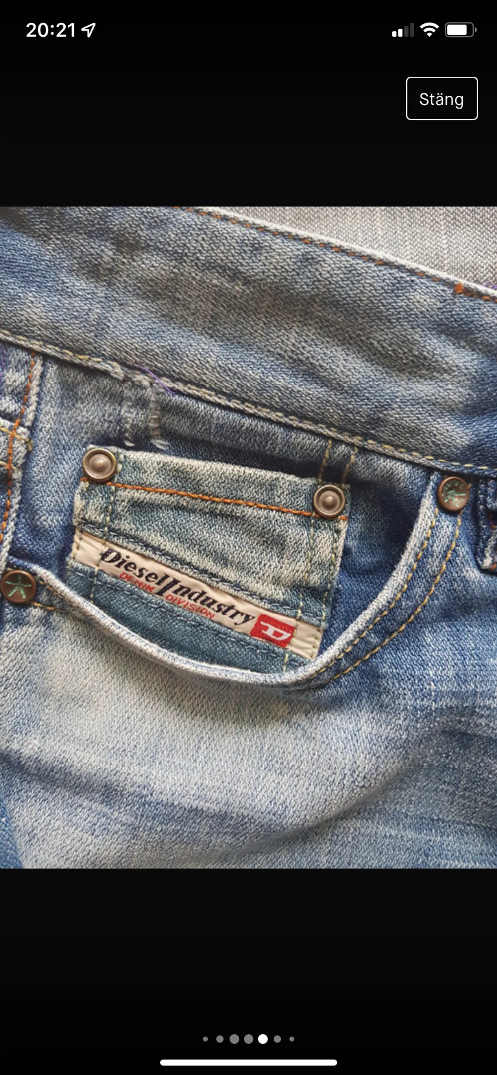 ett par supersnygga lågmidjade diesel jeans i bootcut modell som tyvärr är för små för mig❤️ hade aldrig sålt annars! pris kan diskuteras☺️. Jeans & Byxor.