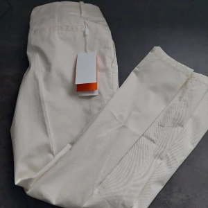 HUGOBOSS äkta - Äkta hugo boss nya med tag kvar köpta för 1499kr  Stl S  500kr ett kap  