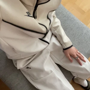 Nike tech fleece  - Tech fleece i storlek S på tröjan och M på byxorna
