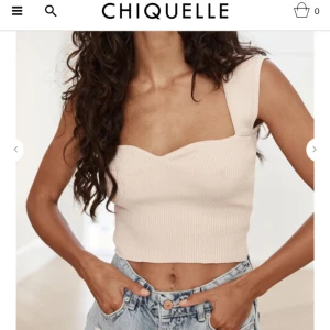 Söt sommar topp - Säljer denna jätte fina sommartopp fast i vit, strl xs/S