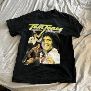 Tom Jones t-shirt - Tom Jones t-shirt. 
