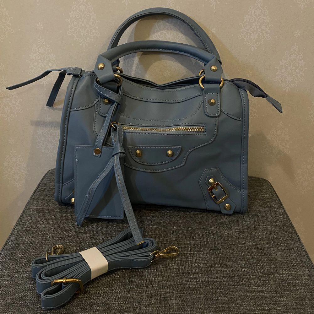 Blå Balenciaga väska - Balenciaga | Plick Second Hand