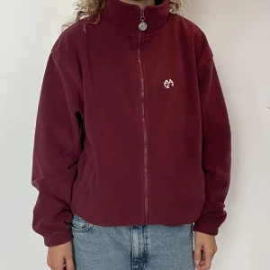 Eva skateboards crewneck - Jätte mysig crewneck från Eva skateboards! Knappt använd