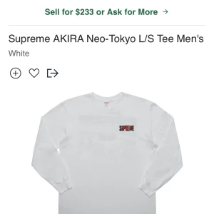 Supreme X Akira - Säljer min Supreme x Akira tröja och Supreme keps.  Tröjan är M och sitter som en small i storlek så har ej använt den.  Har ej sparat kvitto så pris går att diskutera  Keps-400 Tröja-1200 Allt plus supreme påse 1400