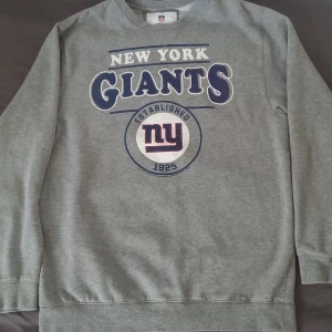 New york giants sweater - Skick: nästan oanvänd, Storlek: L