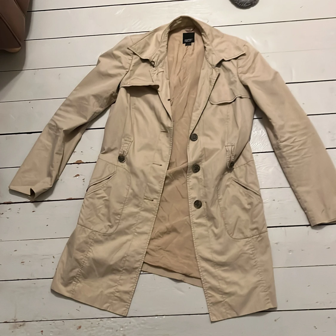 esprit trenchcoat  - 91