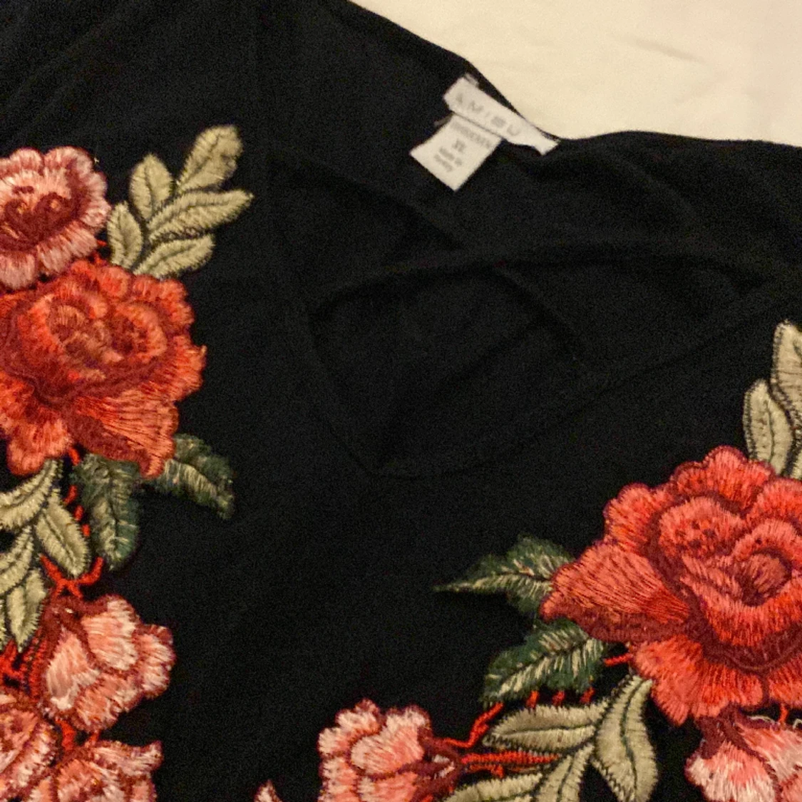 Blommig tröja  - 90