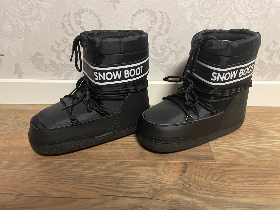 Snöstövlar, helt nya, s.39/40!  - 90