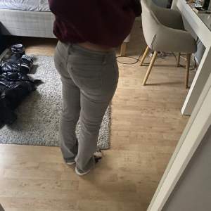 Superfina ltb jeans i storlek 25/32 säljer pga att de är för stora. Kan även tänka mig att byta till ett par i storlek 24/32 eller 24/30. pris kan diskuteras (lånade bilder hör av dig om du vill ha fler bilder)