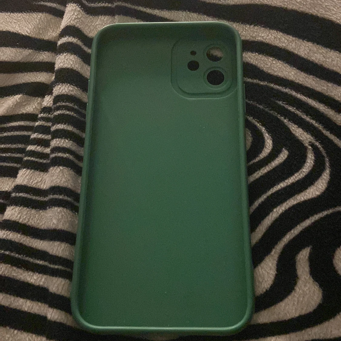 grönt iphone 11 skal - 90