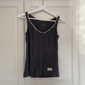 Odd Molly linne - Linne från Oddmolly. Står ej storlek men uppskattningsvis storlek S