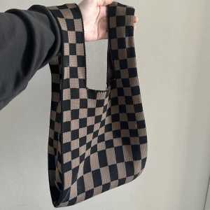 Last framme checkered Tote bag  - Nonsme, Last framme inspirerad 
