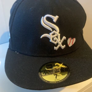 New era  - Använd 1 gång fint skick. 