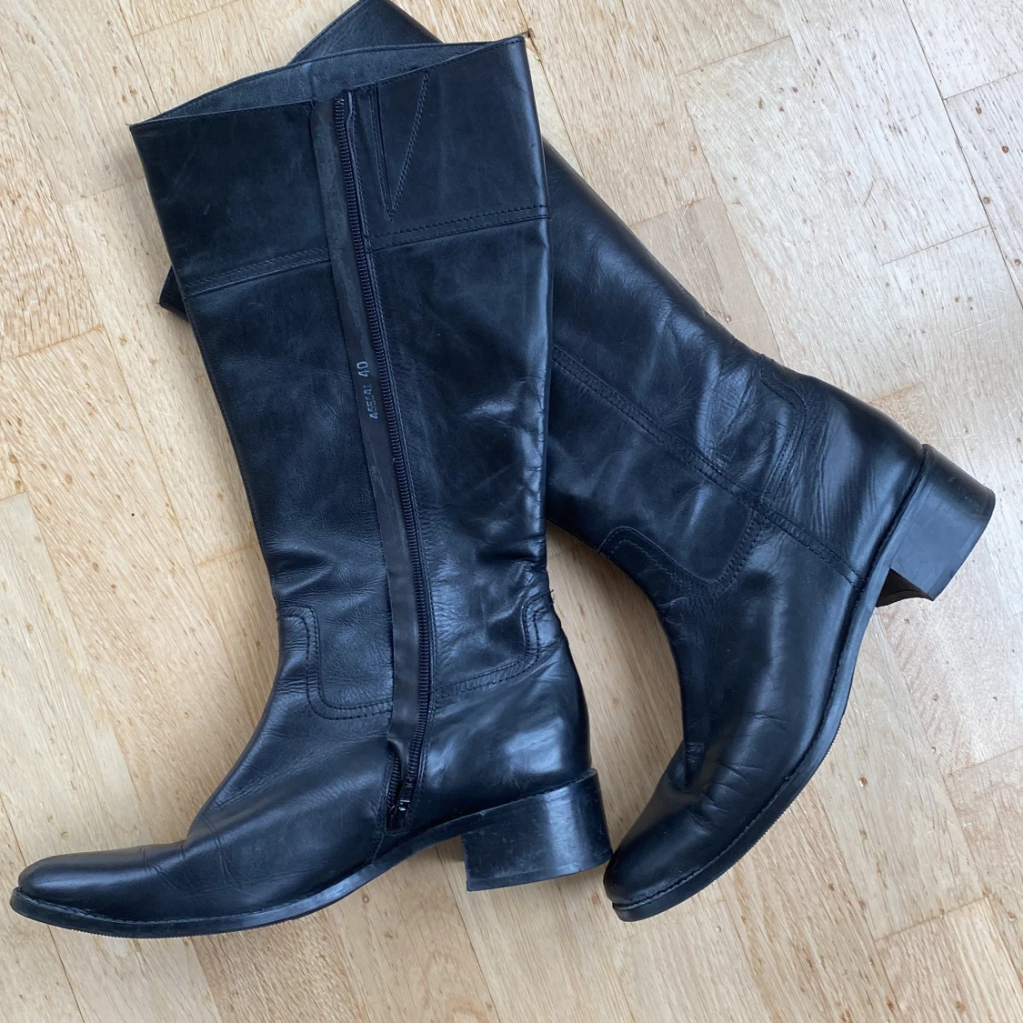 Läderstövlar storlek 40