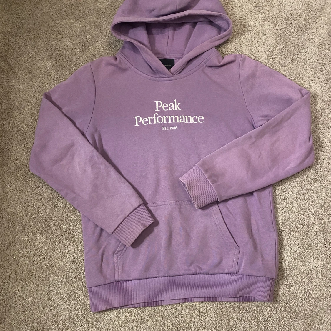 Peak performance hoodie lila
