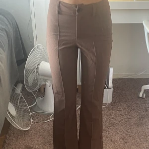 Bershka kostym byxor  - Köpta ganska nyligen och är i bra kvalitet 