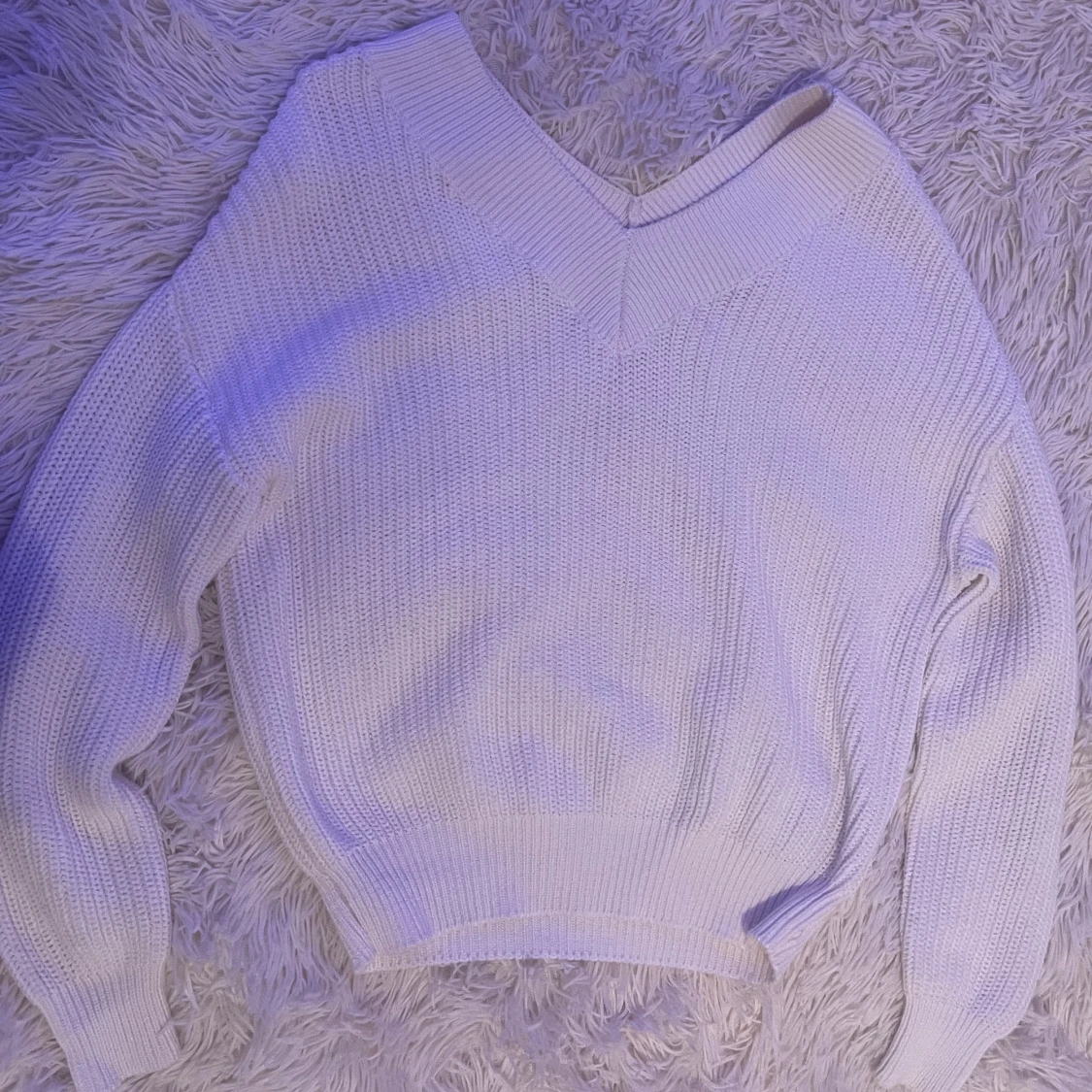 En basic varm vit stickad tröja - 91