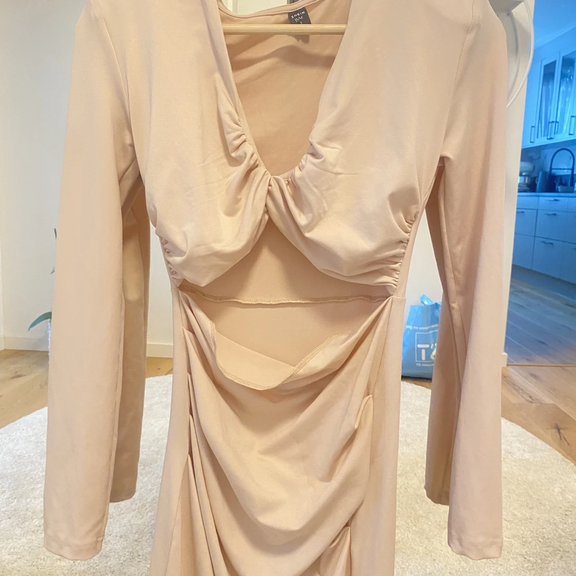 Beige klänning  - 90