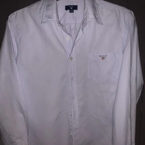 Skjorta gant  - Används några gånger mycket fint skick 