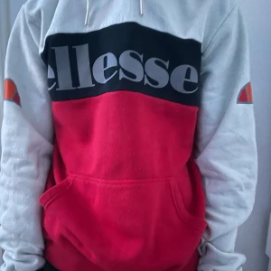 Hoddie - Hoddie från Spanien som ej är min still långre