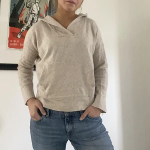 Kashmir hoodie - Super skön Kashmir hoodie från LeGer som inte kommer till användning längre!!! 